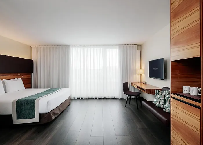 Eurostars Embassy Hotel