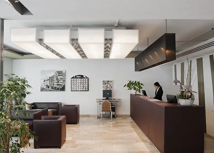 Eurostars Embassy