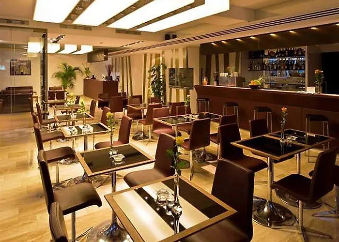 Отель Eurostars Embassy 4*