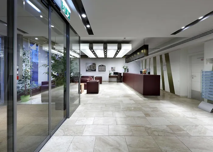 Hotel Eurostars Embassy 4*