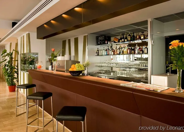 Eurostars Embassy Hotel 4*